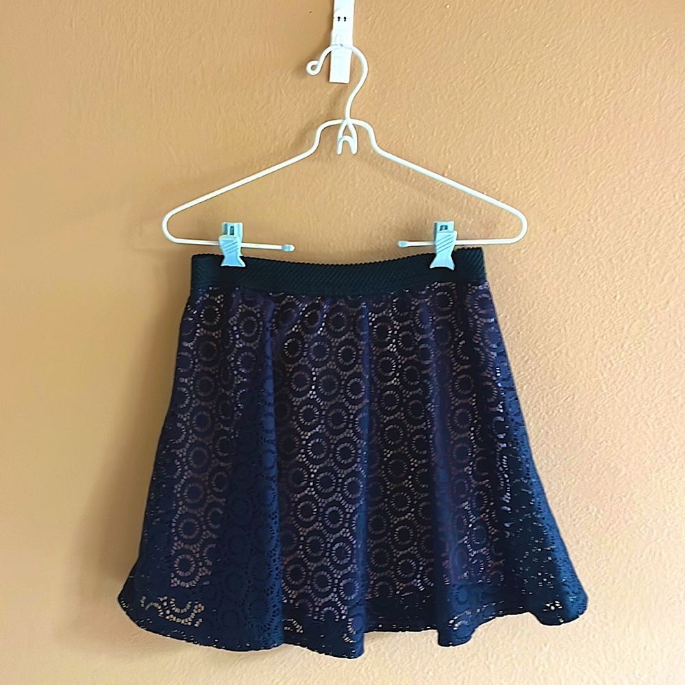 Juniors top and skirt set. Skirt size S, top size L